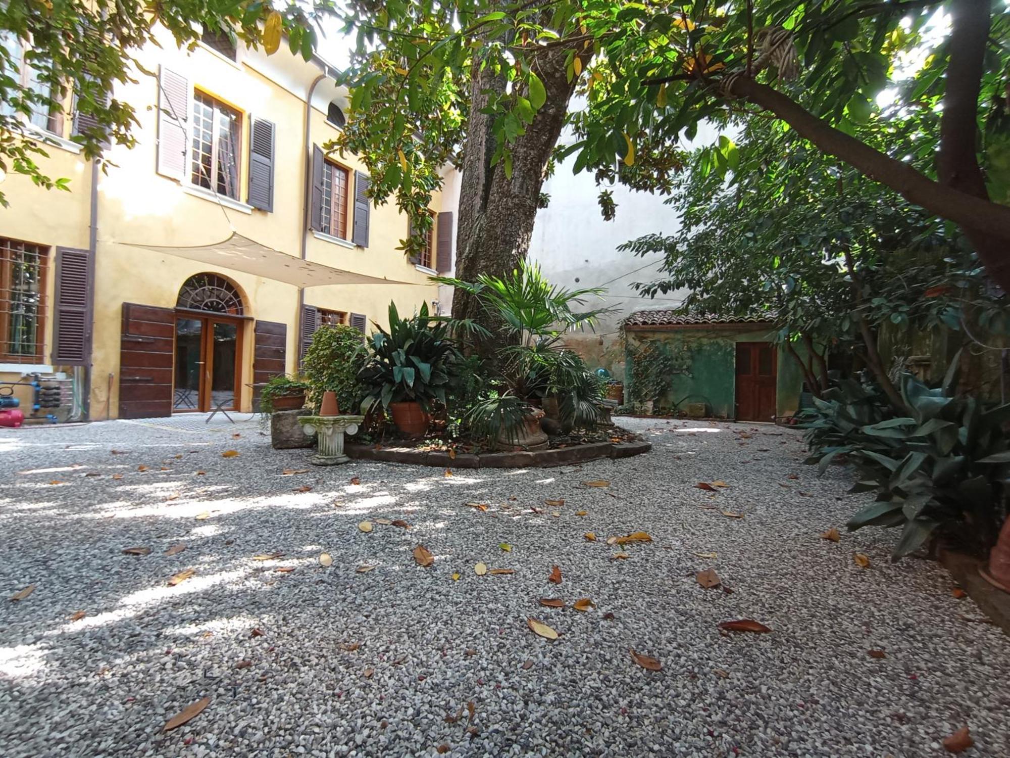 דירות פררה Magnolia Garden מראה חיצוני תמונה